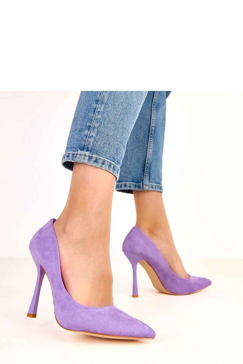 High heels model 220608